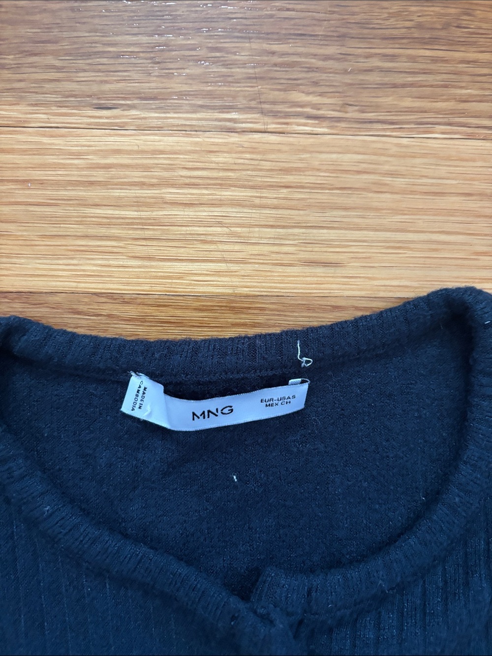 Mango Navy Blue Ribbed Button-Front Cropped Cardigan - Picture 2 of 3